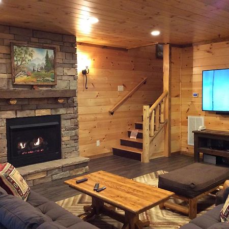 Ridge View Lodge Nature And Mountain View - Hot Tub - Firepit - Yard - Games جاتلينبرج المظهر الخارجي الصورة