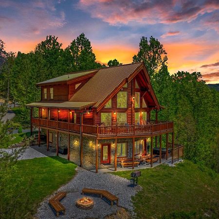 Ridge View Lodge Nature And Mountain View - Hot Tub - Firepit - Yard - Games جاتلينبرج المظهر الخارجي الصورة