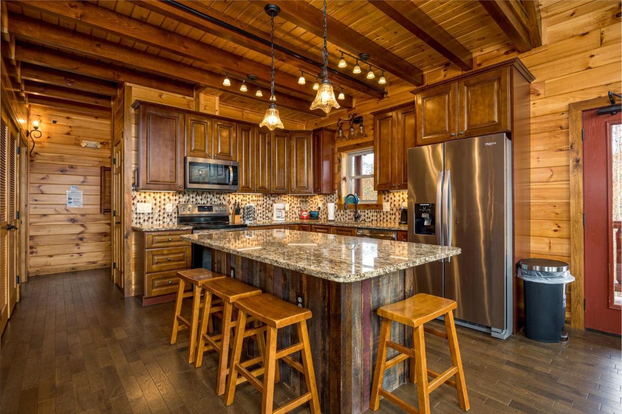 Ridge View Lodge Nature And Mountain View - Hot Tub - Firepit - Yard - Games جاتلينبرج المظهر الخارجي الصورة