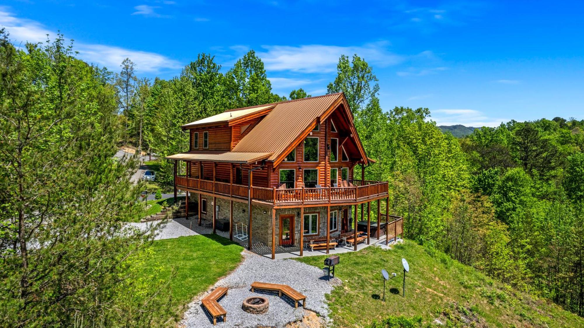 Ridge View Lodge Nature And Mountain View - Hot Tub - Firepit - Yard - Games جاتلينبرج المظهر الخارجي الصورة