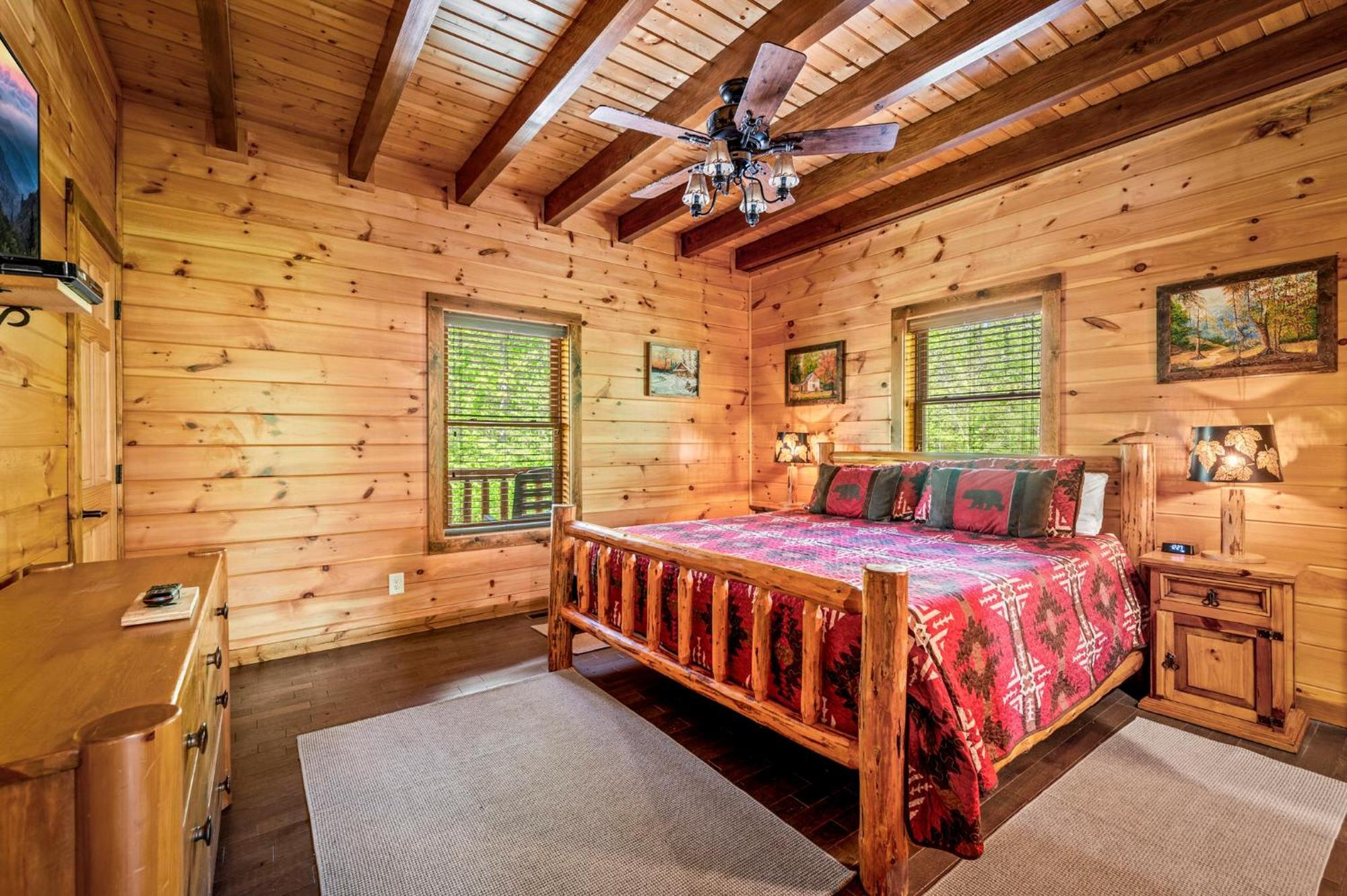 Ridge View Lodge Nature And Mountain View - Hot Tub - Firepit - Yard - Games جاتلينبرج المظهر الخارجي الصورة